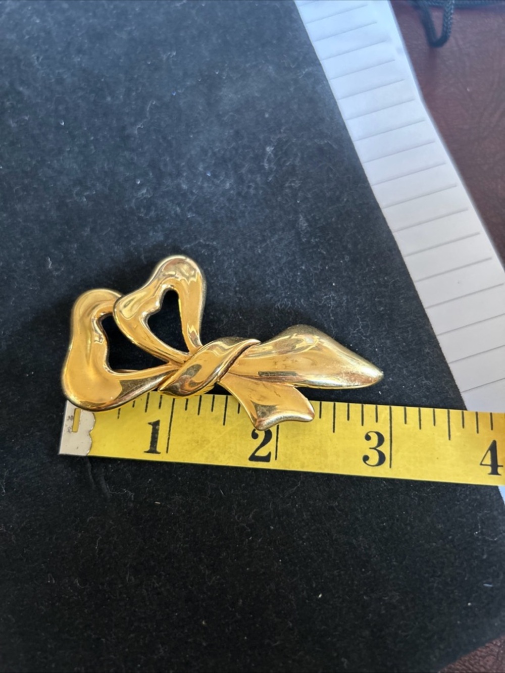 Monet Gold Heart Ribbon Brooch - Picture 2 of 7